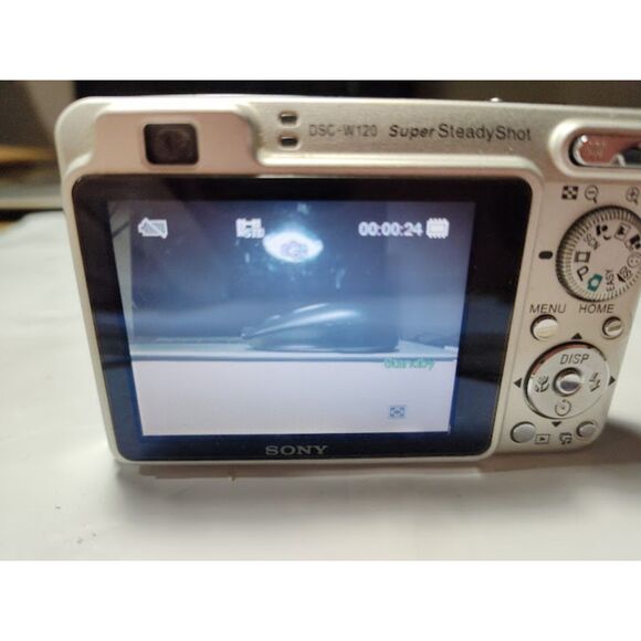 Sony Cybershot 7.2 Meg Pixels DSC-W20 Digital Camera With Battery & Charger - Picture 8 of 8